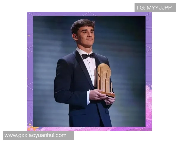 加维在球场上的突破与成长:解析他如何成为足球界的新星 加维在球场上的突破与成长:解析他如何成为足球界的新星